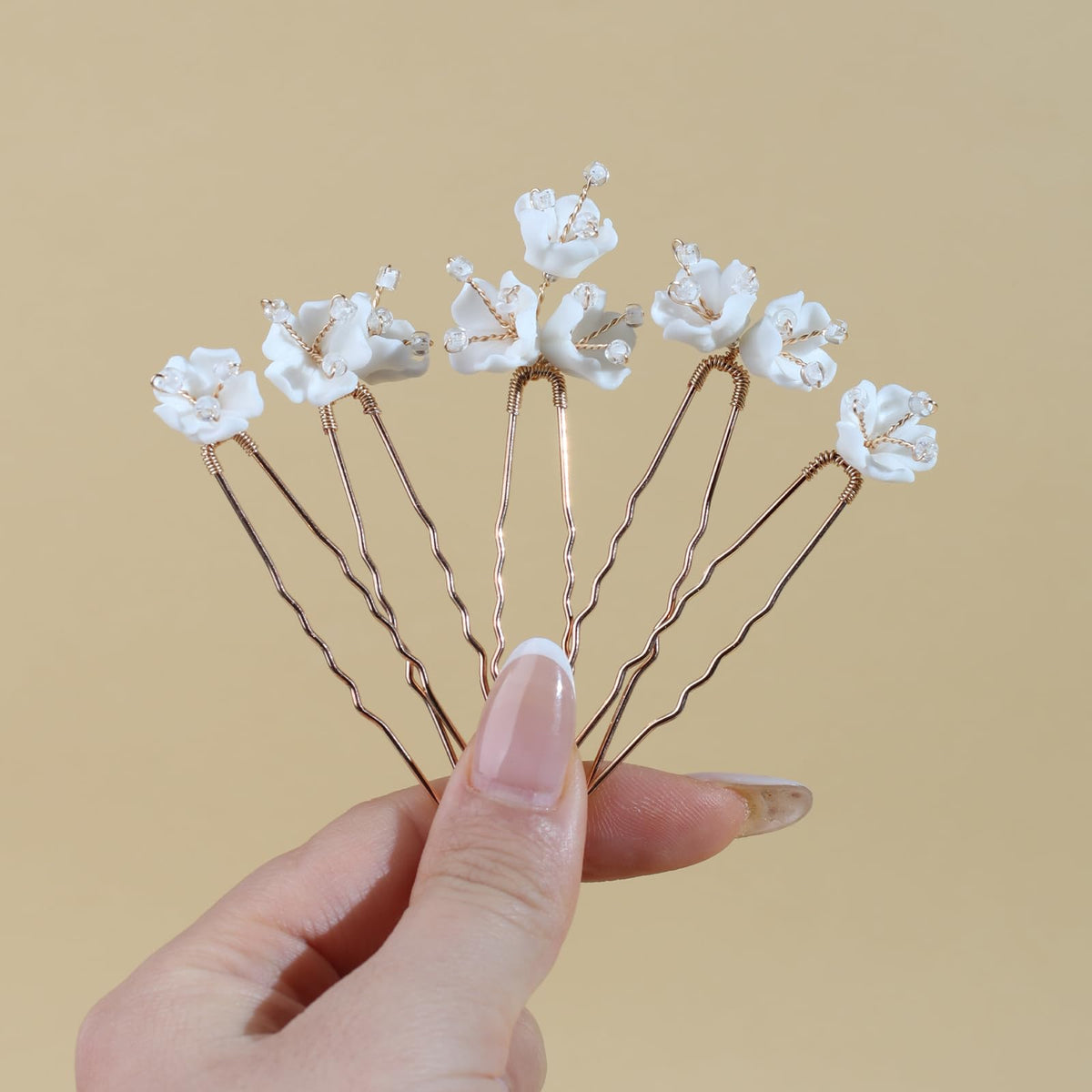 Handmade Pearl Bridal Wedding Hair Pins 6Pcs White Ceramic Flowers Gold Leaf Pearls Clips Wedding Hair Accessories for Women Brides Bridesmaid