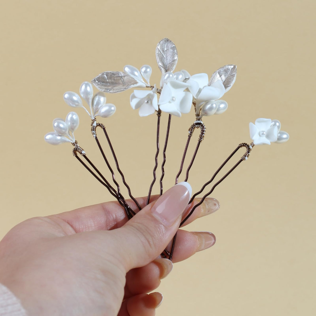Handmade Pearl Bridal Wedding Hair Pins 6Pcs White Ceramic Flowers Gold Leaf Pearls Clips Wedding Hair Accessories for Women Brides Bridesmaid