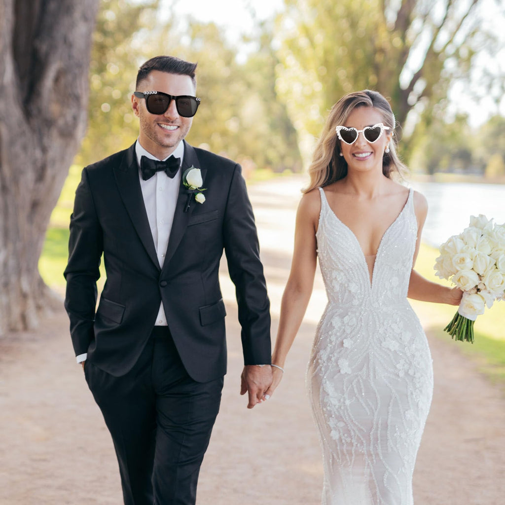 yuxiaoyu Wedding Decor Bride and Groom Sunglasses for Just Married Wedding Party Decorations